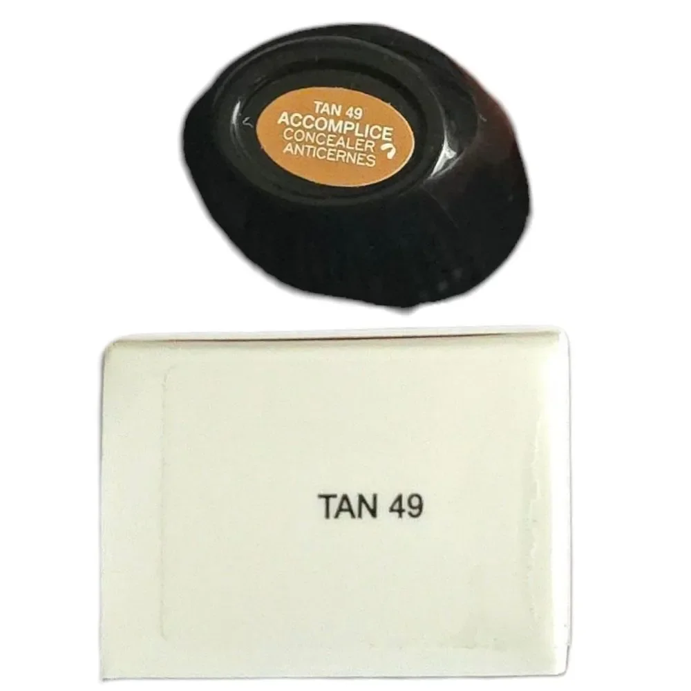 Marc Jacobs Accomplice Concealer & Touchup Stick Tan 49